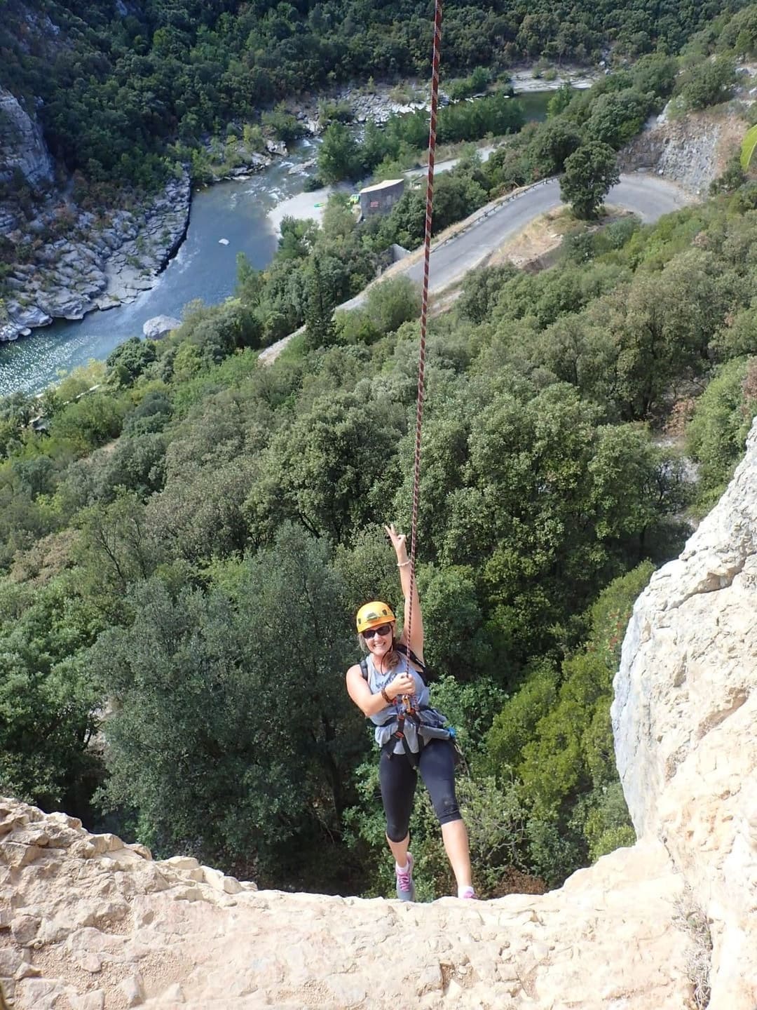 rappel de 15 mètres dans l'Hérault